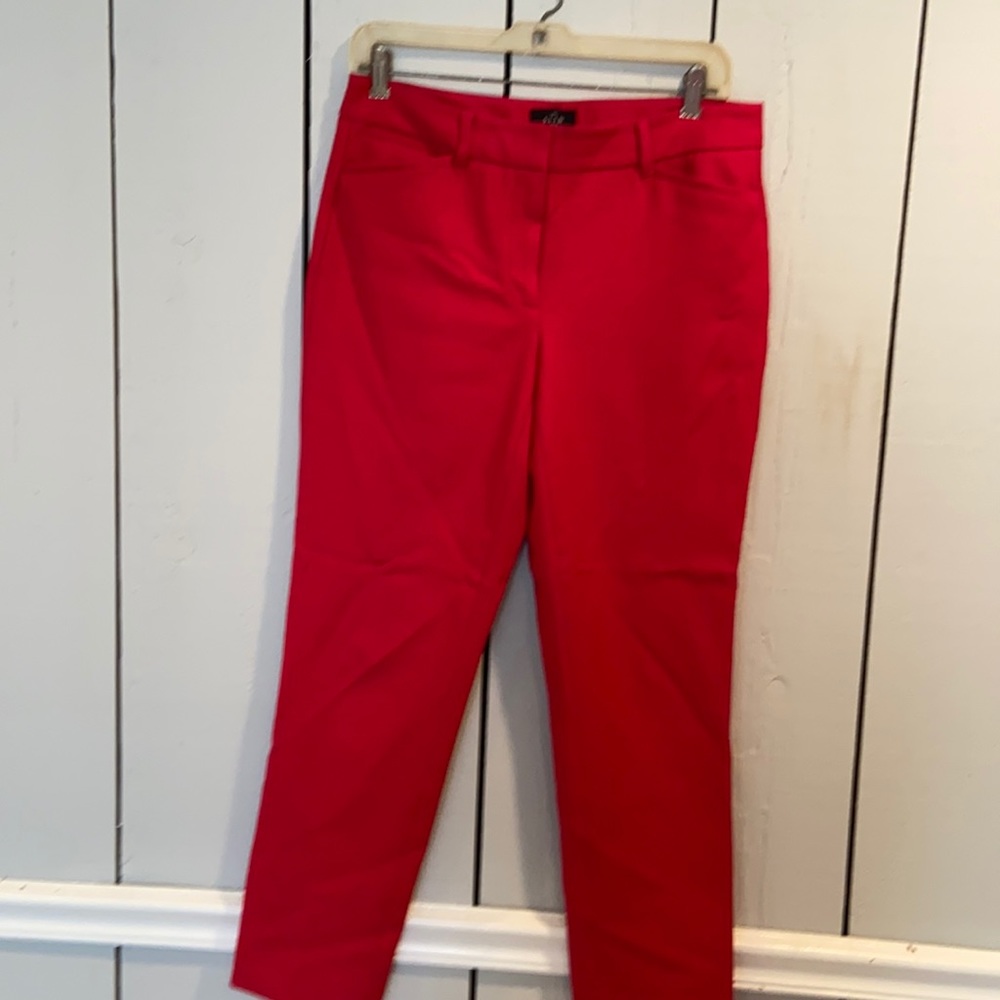 White House Black Market Slim Ankle pants